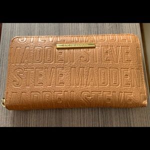 Steve Madden Wallet